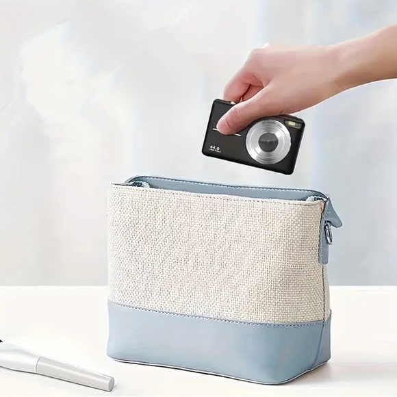 NEW Student Digital Camera 16X Zoom 2.4 Inch Screen Student Mini Digital Camera - Picture 5 of 9